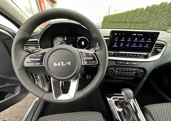 Kia Ceed cena 137700 przebieg: 6, rok produkcji 2024 z Jędrzejów małe 562